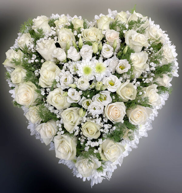 Cuore di fiori bianchi cod-0002
