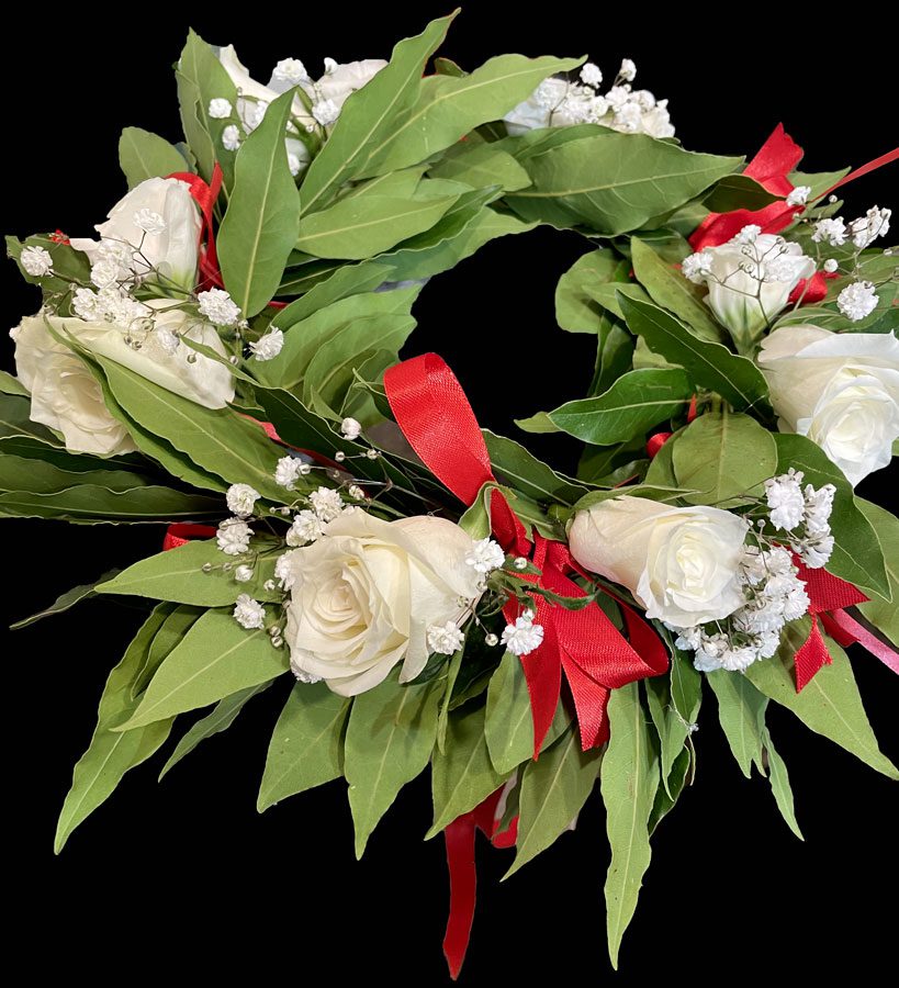 Coroncina rose bianche e gisofila